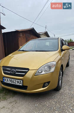 Хэтчбек Kia Ceed 2008 в Киеве