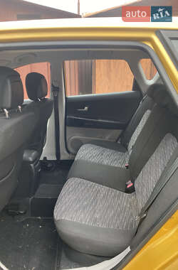 Хэтчбек Kia Ceed 2008 в 