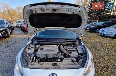 Хетчбек Kia Ceed 2015 в 