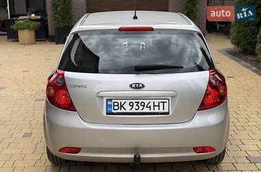 Хетчбек Kia Ceed 2007 в 