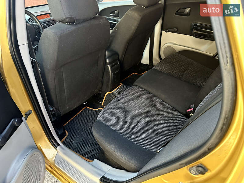 Хетчбек Kia Ceed 2008 в Дніпрі