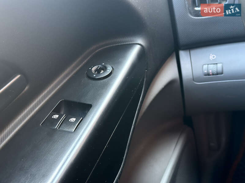Хетчбек Kia Ceed 2008 в Дніпрі
