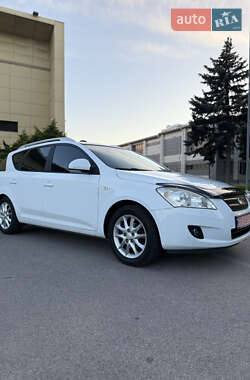 Універсал Kia Ceed 2010 в Запоріжжі