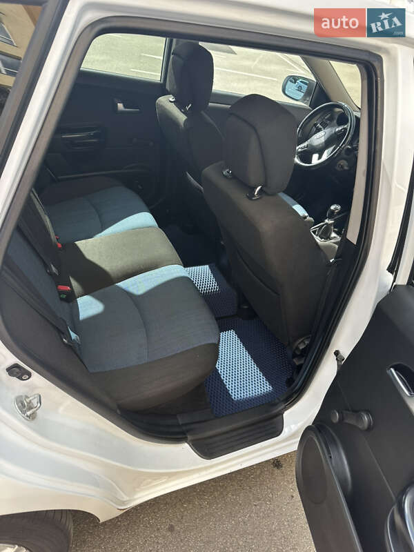 Универсал Kia Ceed 2010 в Киеве