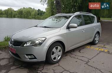 Универсал Kia Ceed 2011 в Ровно
