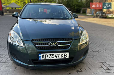 Хэтчбек Kia Ceed 2008 в Запорожье