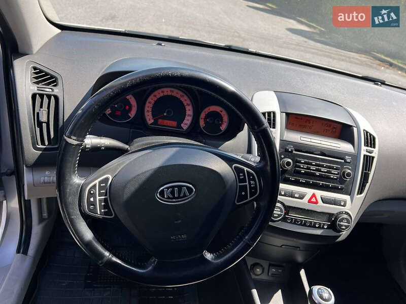 Универсал Kia Ceed 2007 в Ужгороде