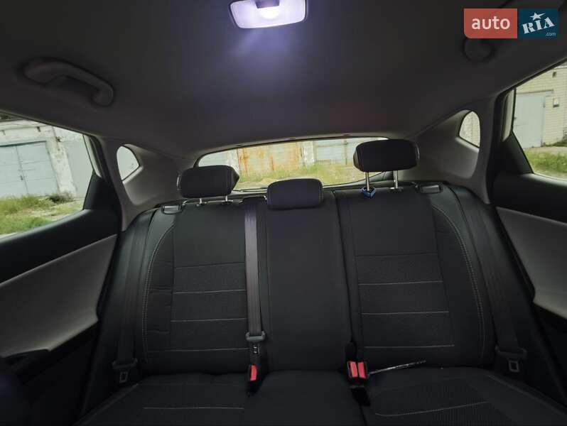 Хэтчбек Kia Ceed 2016 в Днепре фото 21 Хэтчбек Kia Ceed 2016 в Днепре