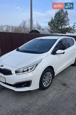 Хэтчбек Kia Ceed 2018 в 