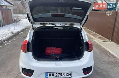 Хэтчбек Kia Ceed 2018 в 