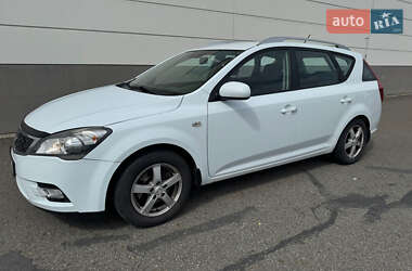 Универсал Kia Ceed 2011 в Киеве