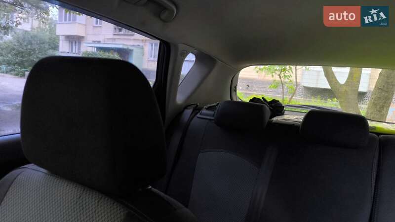 Хэтчбек Kia Ceed 2007 в Широкой Даче