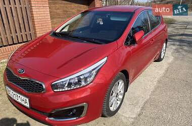 Хэтчбек Kia Ceed 2017 в 
