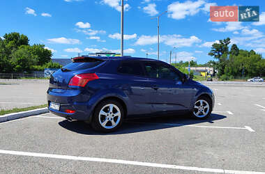 Хэтчбек Kia Ceed 2009 в 