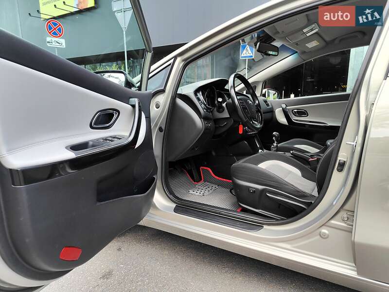 Универсал Kia Ceed 2016 в Киеве