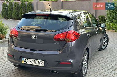 Хэтчбек Kia Ceed 2013 в 
