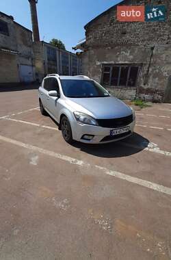 Универсал Kia Ceed 2010 в Киеве