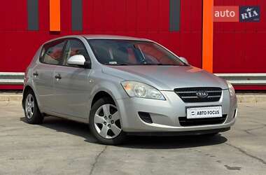 Хетчбек Kia Ceed 2007 в Києві