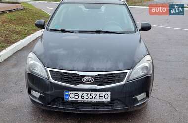 Універсал Kia Ceed 2011 в Чернігові