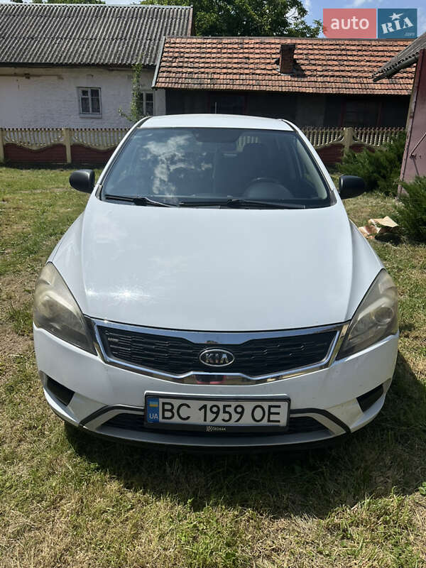 Kia Ceed 2011