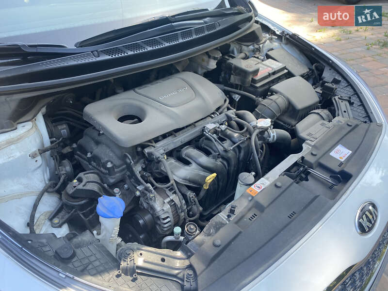 Універсал Kia Ceed 2016 в Полтаві