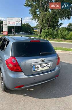 Хэтчбек Kia Ceed 2007 в 