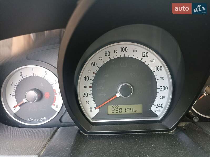 Хэтчбек Kia Ceed 2008 в Киеве