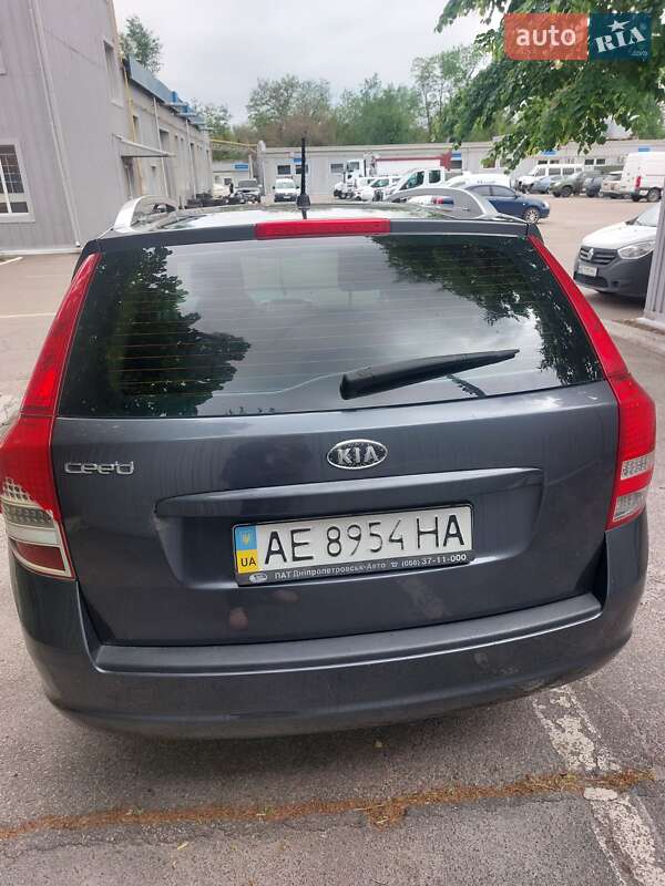 Універсал Kia Ceed 2012 в Дніпрі