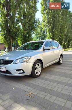 Универсал Kia Ceed 2011 в 