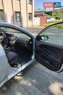 Универсал Kia Ceed 2011 в 