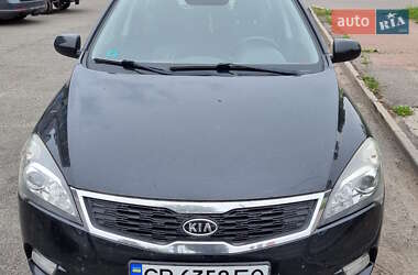 Универсал Kia Ceed 2011 в Чернигове