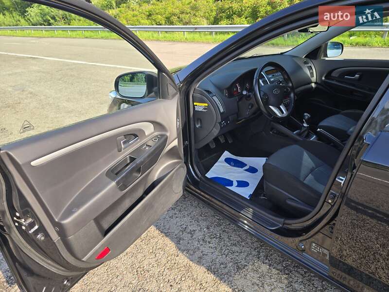 Универсал Kia Ceed 2012 в Ковеле