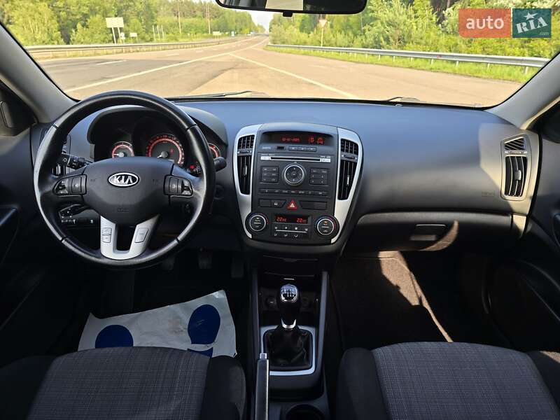 Универсал Kia Ceed 2012 в Ковеле