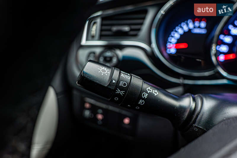 Хетчбек Kia Ceed 2016 в Києві