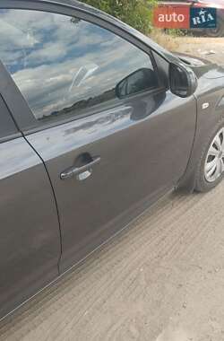 Универсал Kia Ceed 2009 в Запорожье