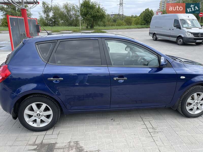 Хетчбек Kia Ceed 2007 в Хмельницькому