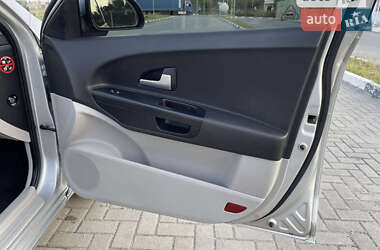 Хэтчбек Kia Ceed 2007 в 