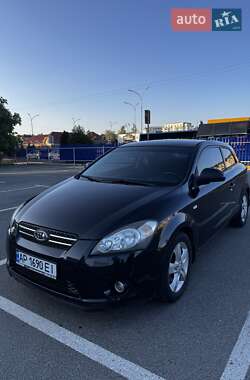 Хетчбек Kia Ceed 2008 в Ужгороді