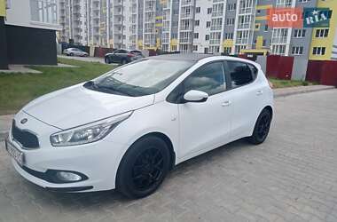 Хэтчбек Kia Ceed 2012 в Полтаве