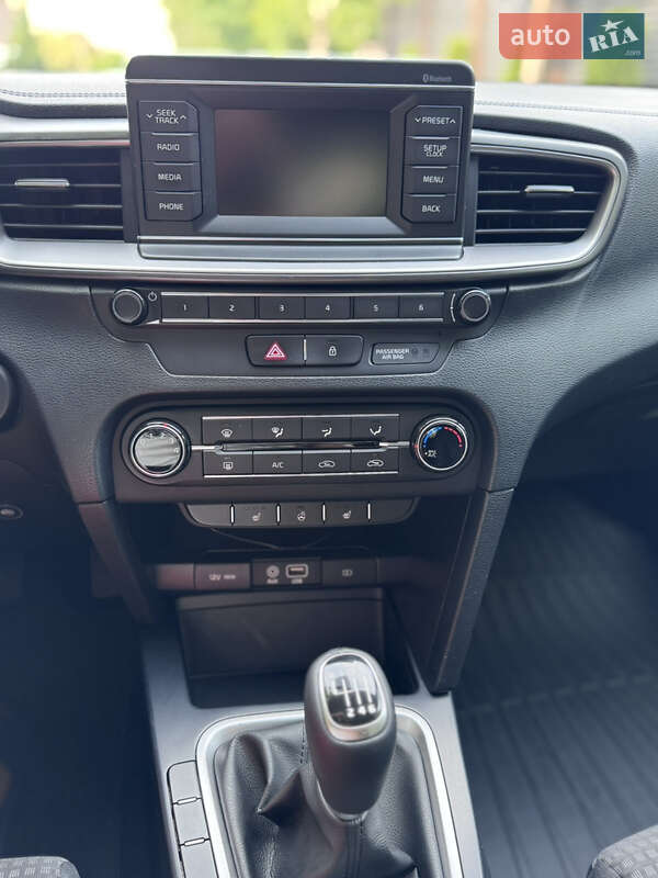 Универсал Kia Ceed 2019 в Киеве