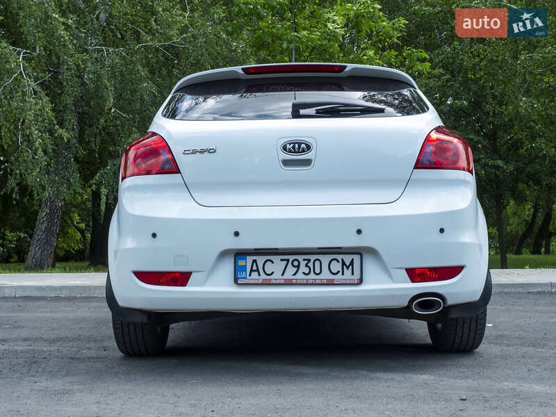 Хетчбек Kia Ceed 2008 в Нововолинську