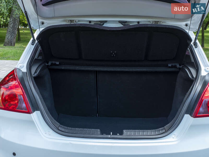 Хетчбек Kia Ceed 2008 в Нововолинську