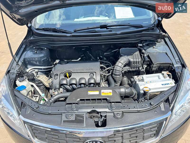 Универсал Kia Ceed 2010 в Кривом Роге