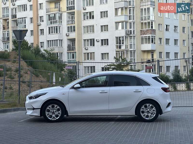 Хетчбек Kia Ceed 2022 в Львові