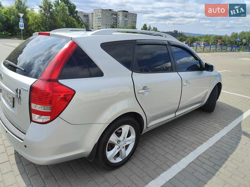 Универсал Kia Ceed 2010 в Стебнику фото 3 Универсал Kia Ceed 2010 в Стебнику