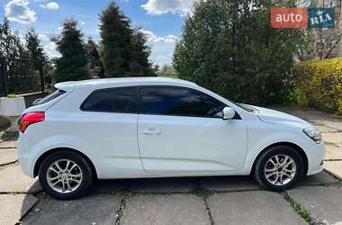 Хэтчбек Kia Ceed 2011 в Ужгороде