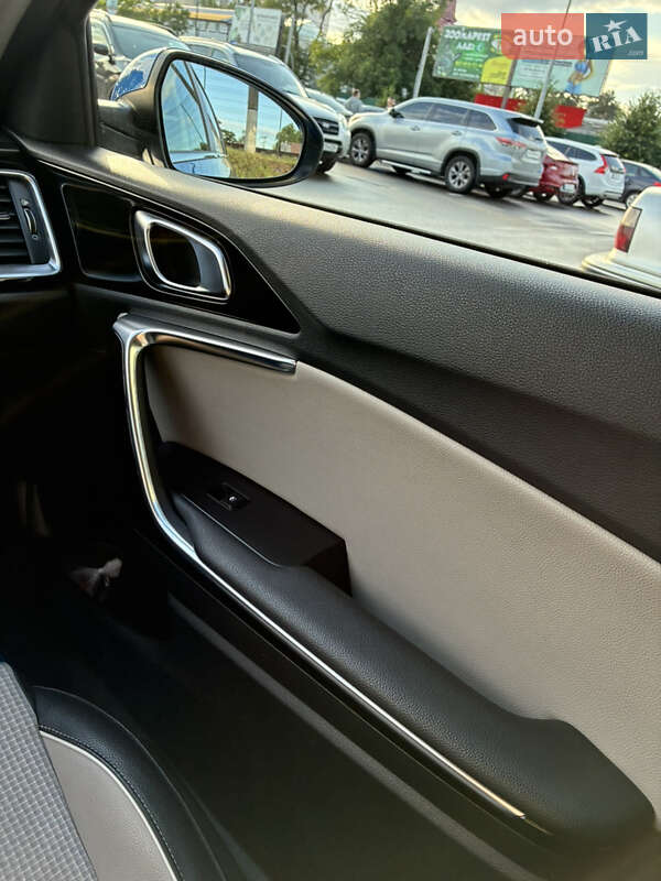 Хетчбек Kia Ceed 2019 в Києві фото 8 Хетчбек Kia Ceed 2019 в Києві