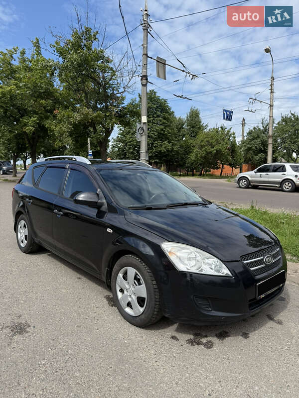 Универсал Kia Ceed 2008 в Сумах