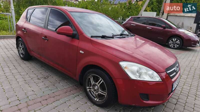 Хетчбек Kia Ceed 2008 в Івано-Франківську