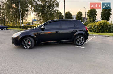Хэтчбек Kia Ceed 2008 в 